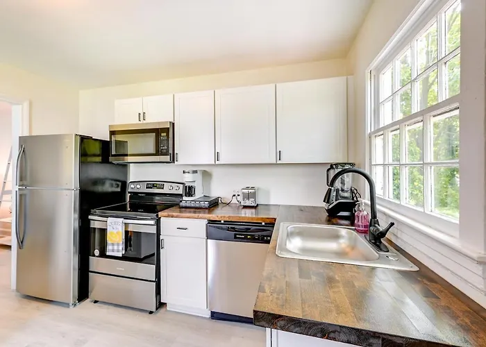 Holiday home Vacation ~ 3 Mi To Downtown!